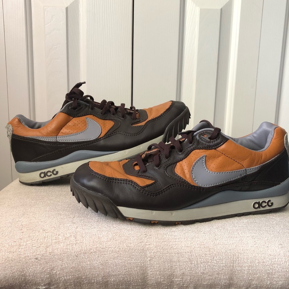 Men’s NIKE air ACB shoes size 10.5